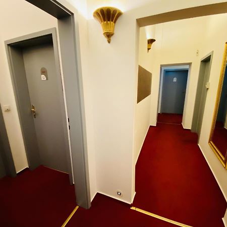 Doppelzimmer Humidor, Direkt Am Alten Strom Росток Экстерьер фото