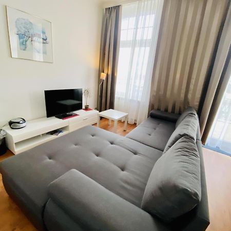 Doppelzimmer Humidor, Direkt Am Alten Strom Росток Экстерьер фото